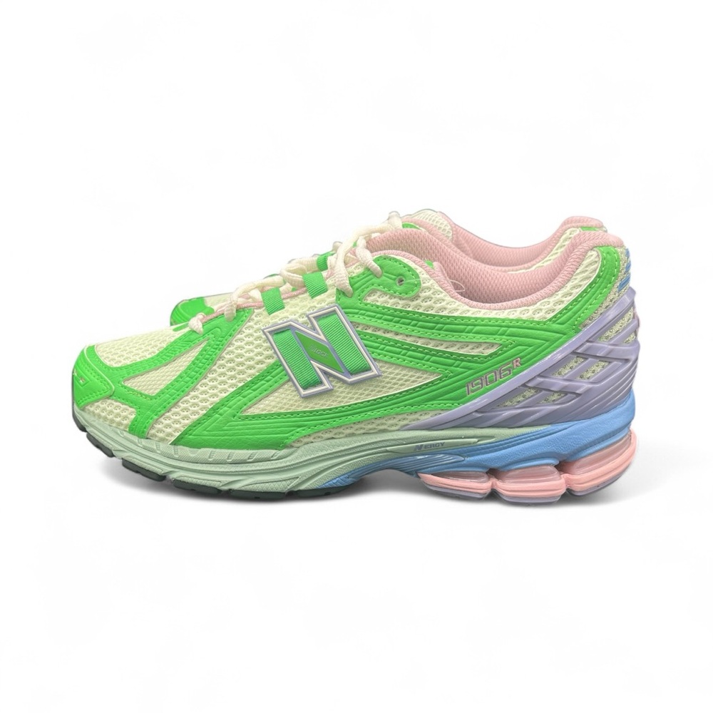 New Balance 1906R Astral Green Mens size 10
